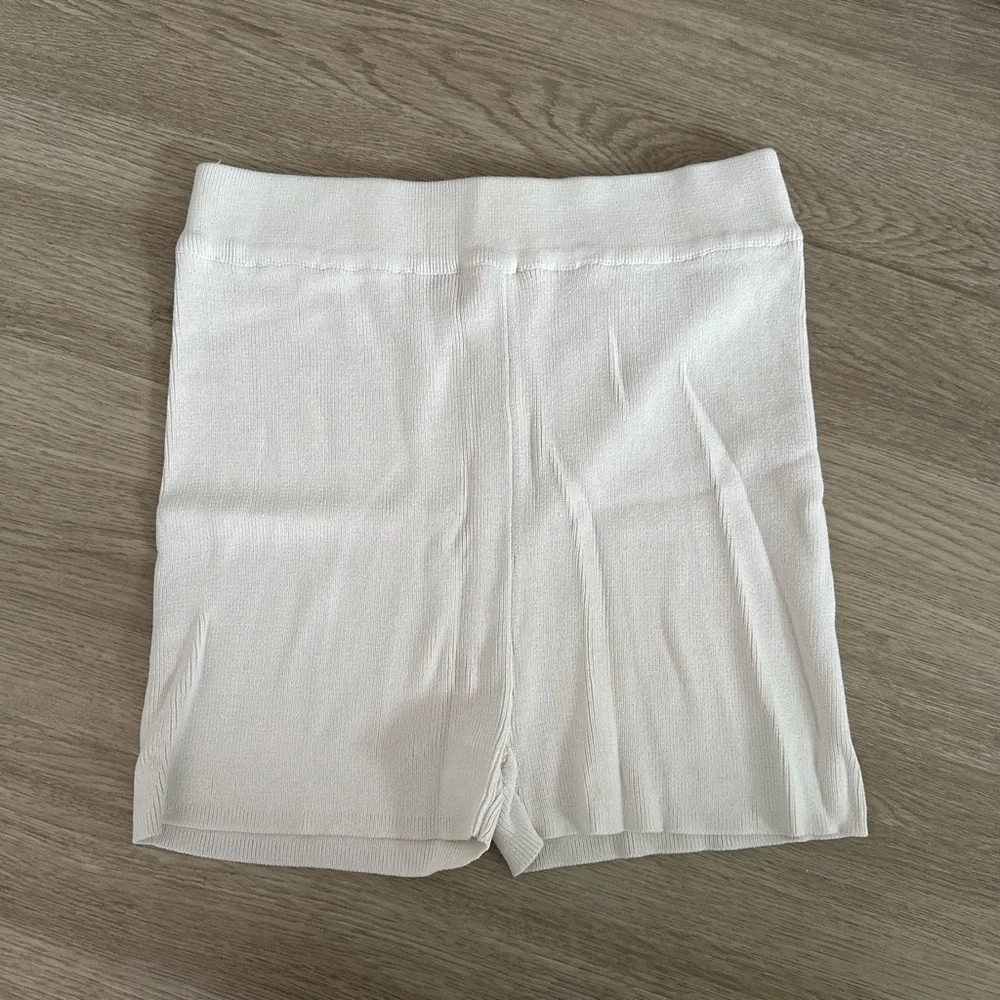 Meshki Cream Ribbed Knit Shorts - Picture 1 of 3